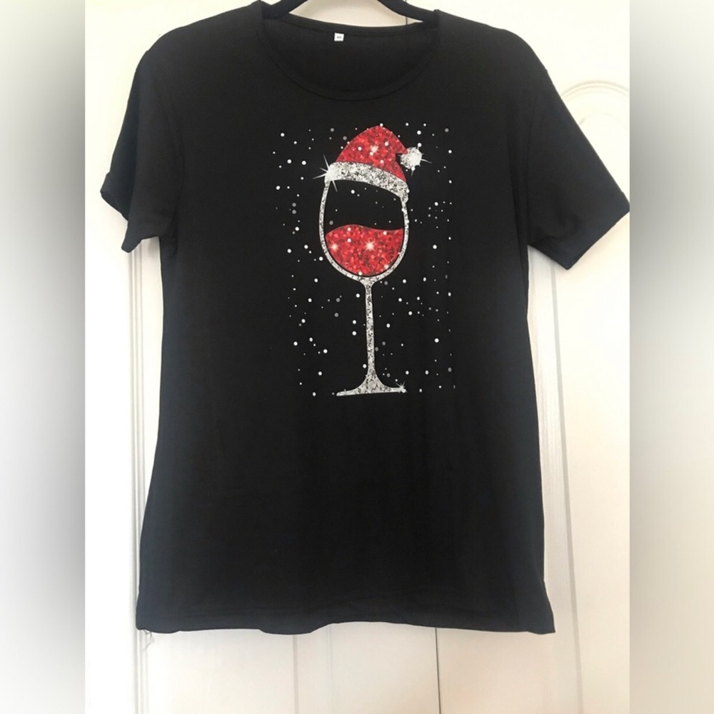Black Holiday Wine Glass Graphic Tee - Sparkle Santa Hat NWOT